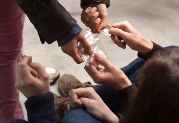 Uso e abuso de drogas na adolescência