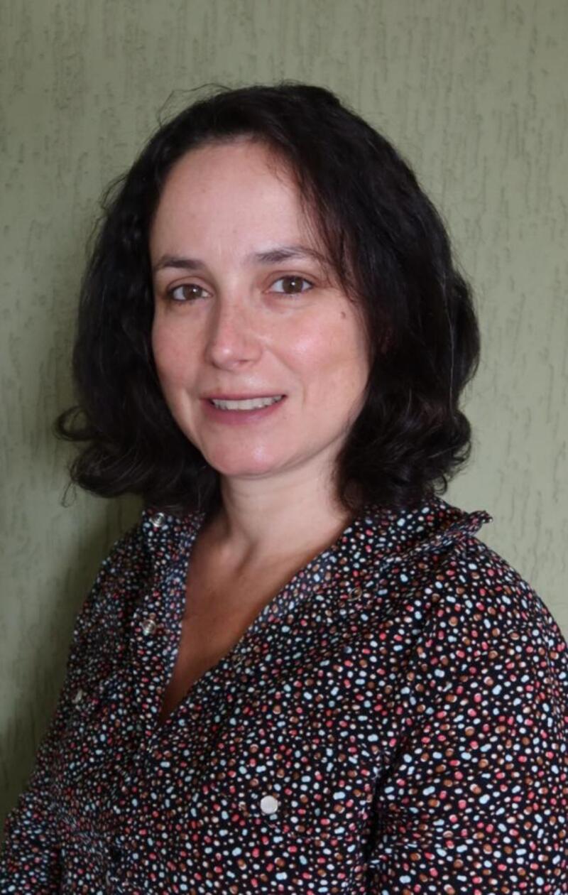 Fernanda Santiago Torres, Psicóloga, CRP: 06/83793