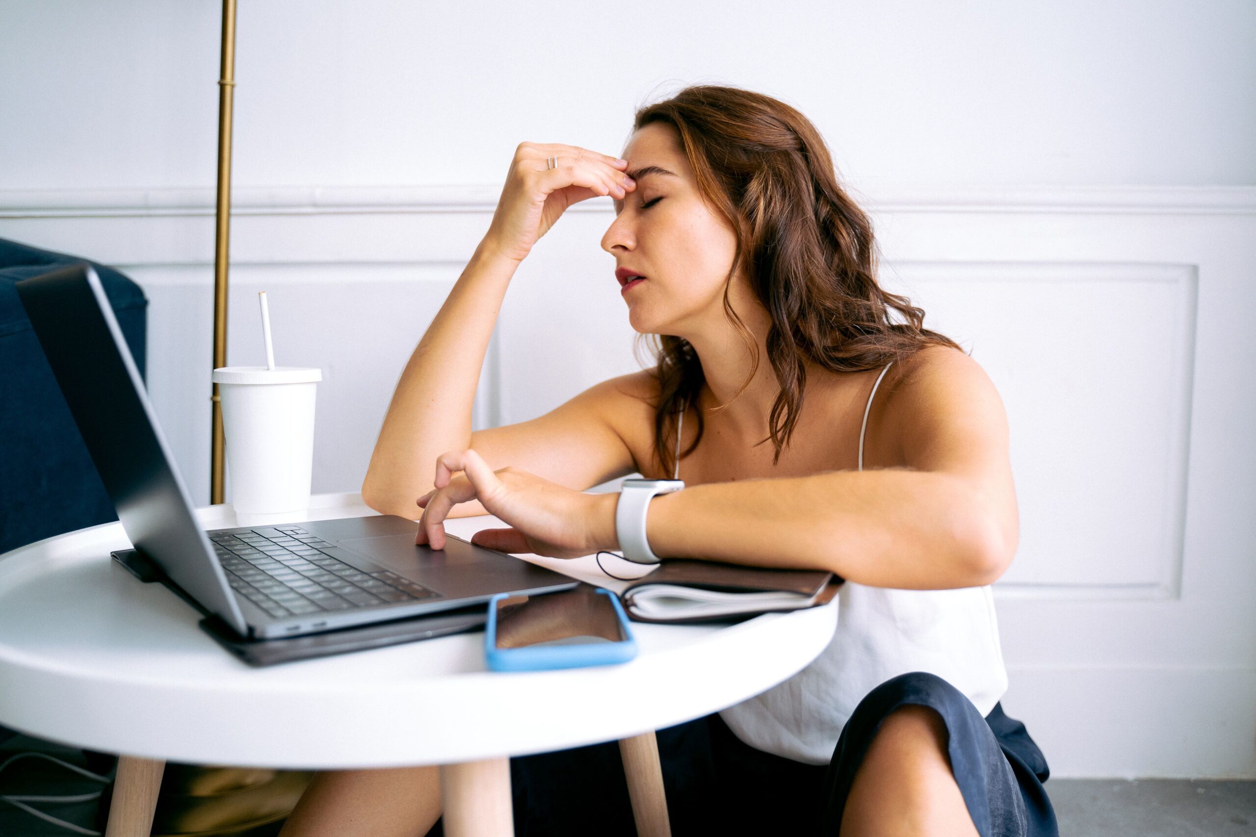 Trocar de emprego não resolveu. E não vai resolver enquanto você não entender isso
