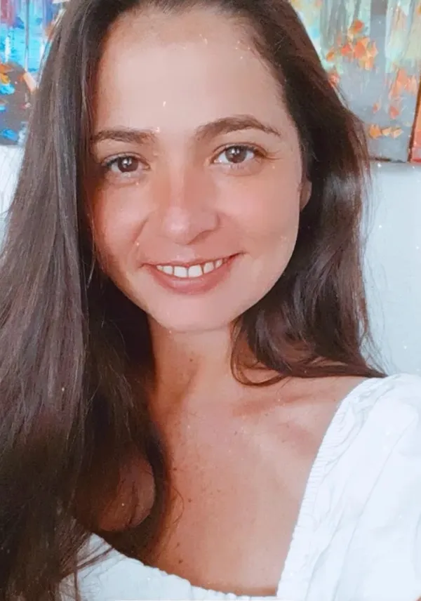 Adriana Roberta Ribeiro